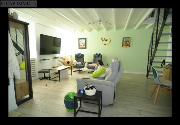 Maison de 93 m² en vente à SECTEUR SURGERES