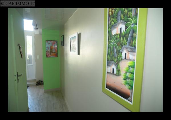 Maison de 93 m² en vente à SECTEUR SURGERES