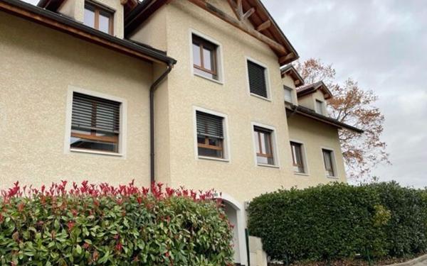 Appartement à louer    3 pièces •  Neydens