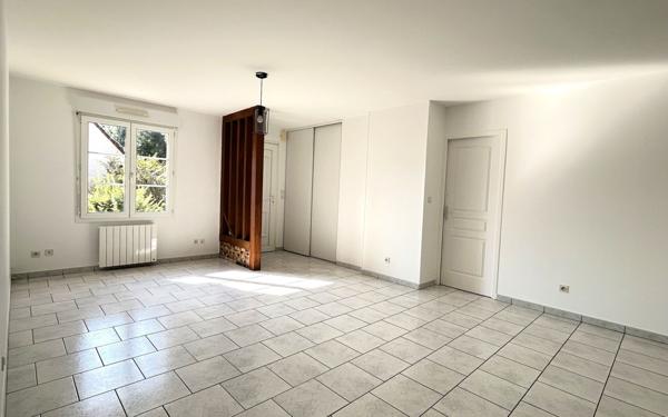 Maison à louer    4 pièces •  Le Chevain