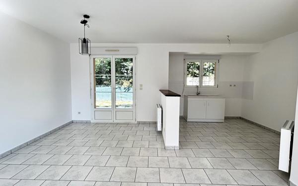 Maison à louer    4 pièces •  Le Chevain