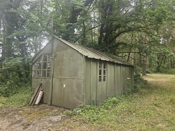 Superbe Étang de 5 000 m2 sur une parcelle de 2 ha de terres et de bois !
