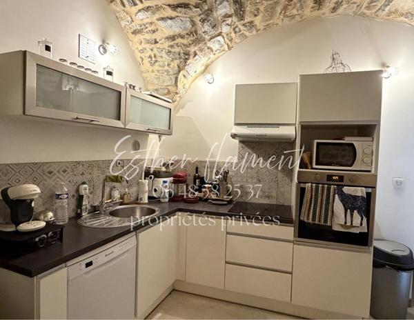 IMMEUBLE  de charme AVEC RAPPORT LOCATIF