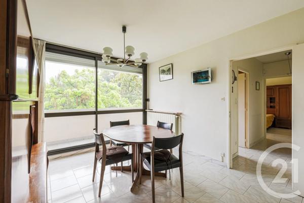Appartement T2 à vendre  2 pièces - 46 m 2   ECHIROLLES  - 38