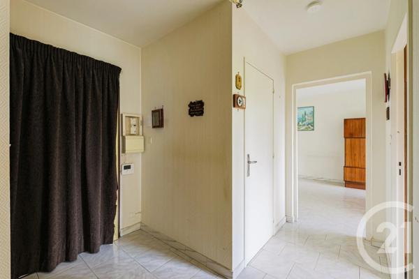 Appartement T2 à vendre  2 pièces - 46 m 2   ECHIROLLES  - 38