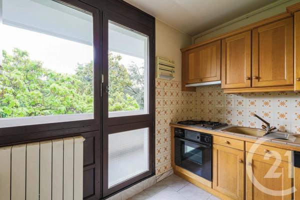 Appartement T2 à vendre  2 pièces - 46 m 2   ECHIROLLES  - 38
