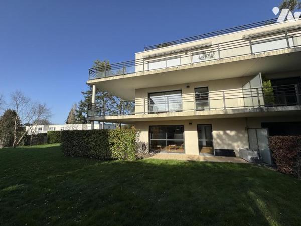 BOIS GUILLAUME Centre - Au pied des commerces