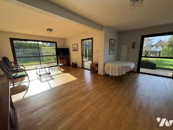 BOIS GUILLAUME Centre - Au pied des commerces