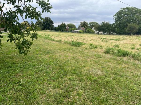 TERRAIN A BATIR DE PLUS de 3000 M²