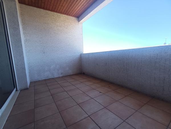 Frontignan - Appartement T3 de 55M² avec terrasse et stationnements
