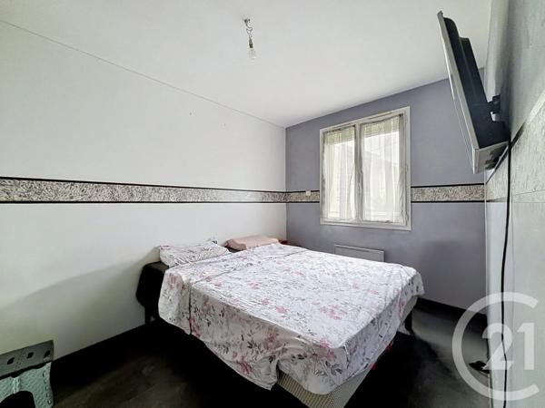 Maison à vendre  4 pièces - 80 m 2   CLERMONT FERRAND  - 63