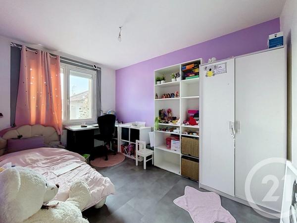 Maison à vendre  4 pièces - 80 m 2   CLERMONT FERRAND  - 63