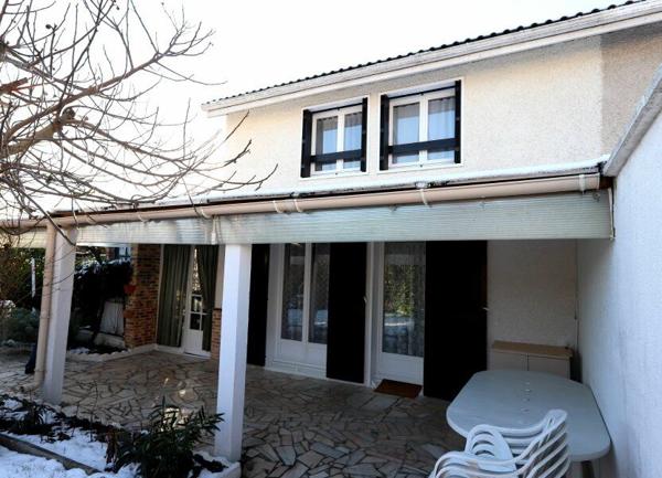 Maison à vendre    7 pièces • 106 m2 Les Mureaux