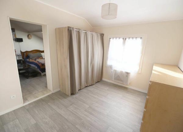 Maison à vendre    7 pièces • 106 m2 Les Mureaux