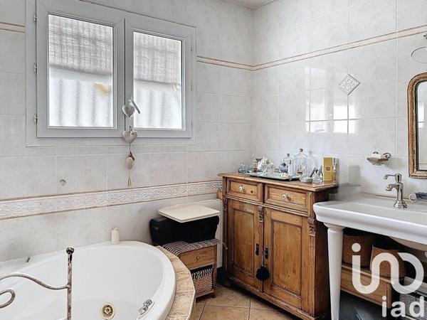 Maison 6 pièces de 200 m² à Lanton (33138)