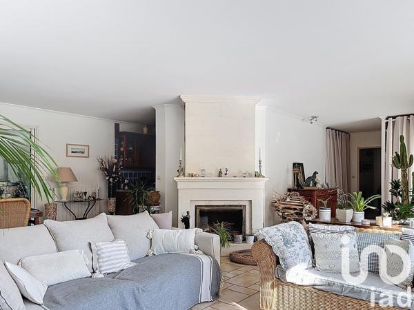 Maison 6 pièces de 200 m² à Lanton (33138)