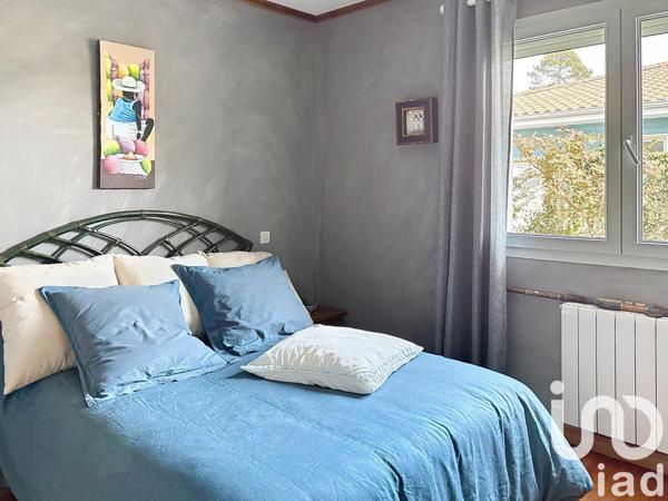 Maison 6 pièces de 200 m² à Lanton (33138)