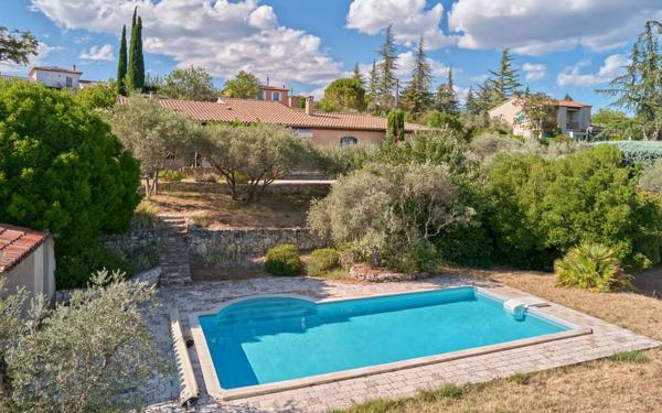 Maison à vendre    5 pièces • 204,49 m2 Forcalquier