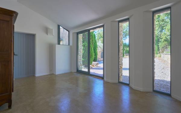 Maison à vendre    5 pièces • 204,49 m2 Forcalquier