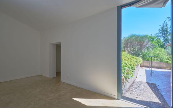 Maison à vendre    5 pièces • 204,49 m2 Forcalquier