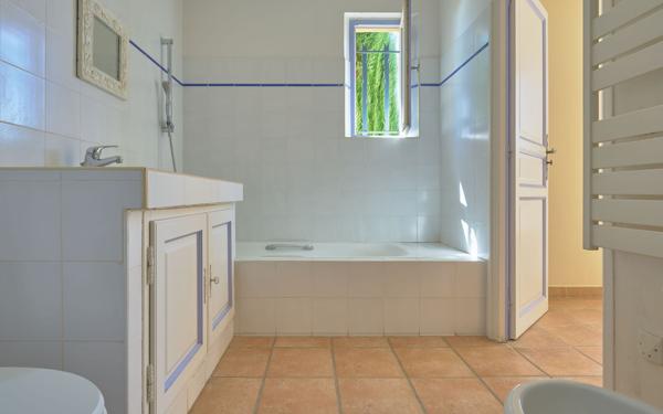 Maison à vendre    5 pièces • 204,49 m2 Forcalquier