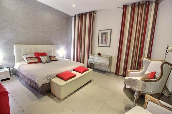 MARSEILLE 13008. Proche Prado, Rez-de-jardin avec dépendance