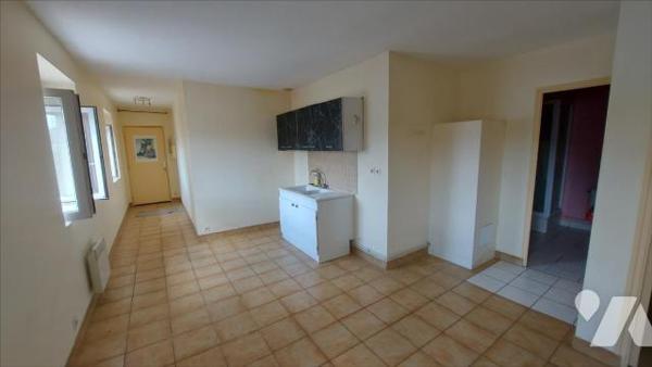 DAMERY - IMMEUBLE LOGEMENTS + CAVEAU RECEPTION