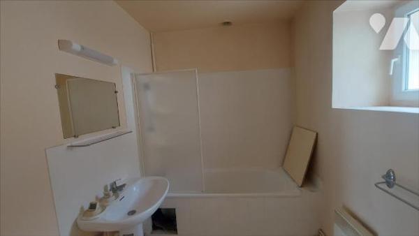 DAMERY - IMMEUBLE LOGEMENTS + CAVEAU RECEPTION