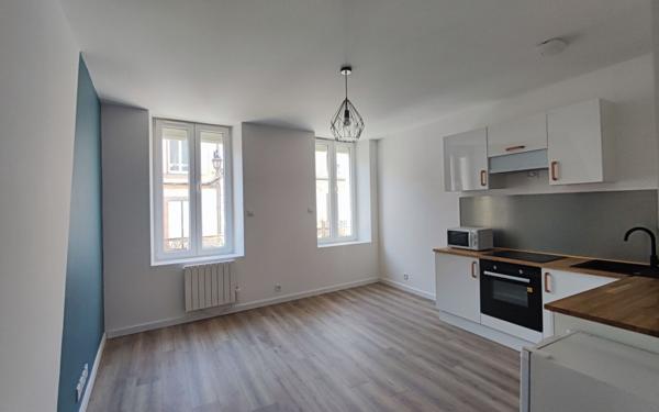 Appartement à louer    1 pièce •  Graulhet