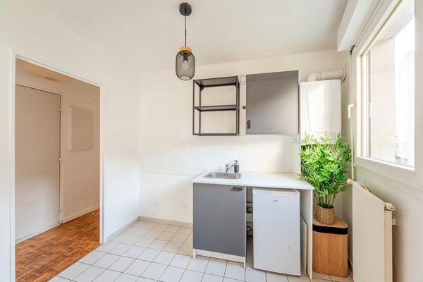 Appartement Villeurbanne 3 Pièces - VILLEURBANNE