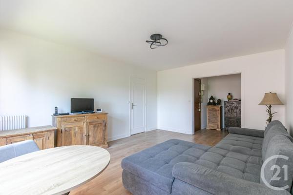 Appartement F3 à vendre  3 pièces - 72,92 m2 ST MAUR DES FOSSES - 94