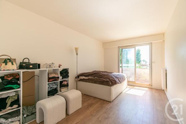 Appartement F3 à vendre  3 pièces - 72,92 m2 ST MAUR DES FOSSES - 94