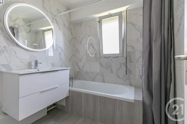 Appartement F3 à vendre  3 pièces - 72,92 m2 ST MAUR DES FOSSES - 94