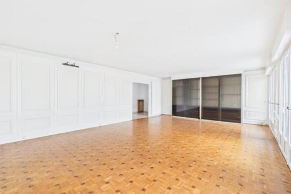 Vente - Appartement 5 pièces 122 m 2 NANTES (44300)