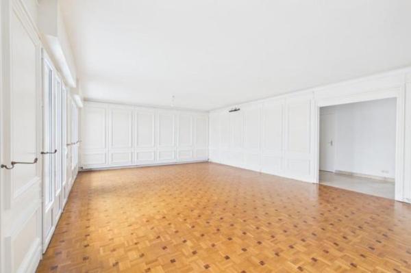Vente - Appartement 5 pièces 122 m 2 NANTES (44300)