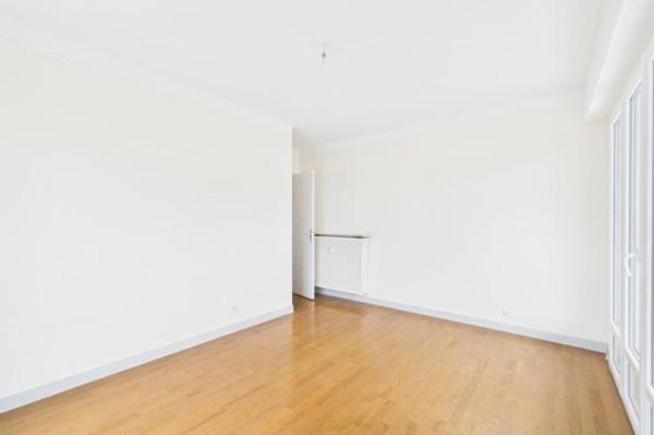Vente - Appartement 5 pièces 122 m 2 NANTES (44300)