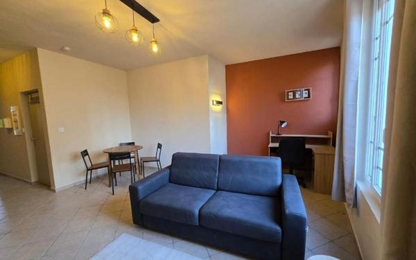 Appartement à vendre    2 pièces • 47 m2 Avignon