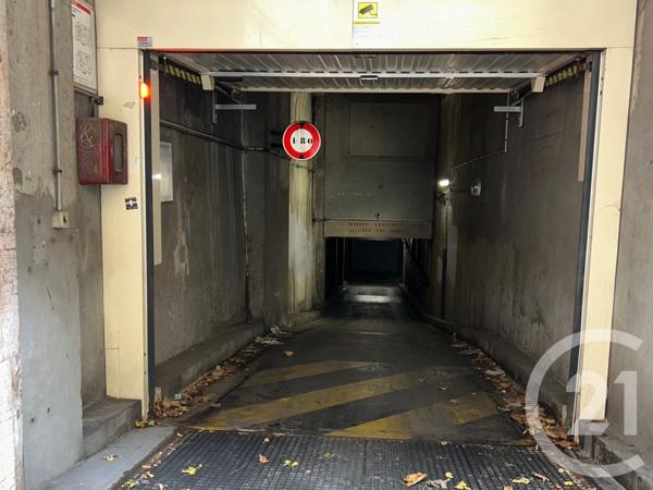 Parking à vendre  12,56 m2 PARIS - 75012