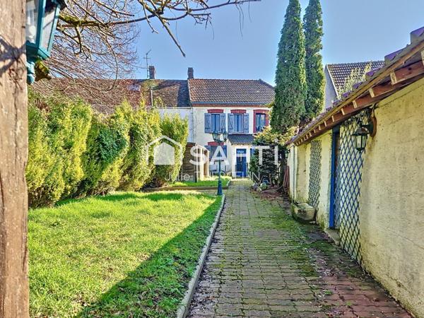 Maison de village 3 chambres avec des dépendances