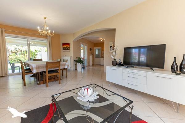 Maison à vendre |  Lons |  6 pièces | 157 m²