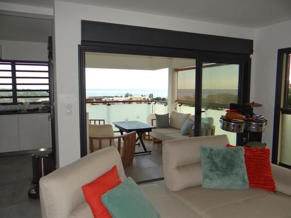 Appartement T3 d'exception de 80m2 vue océan SAINT GILLES LES BAINS (974)