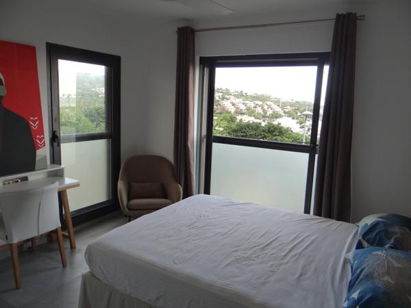 Appartement T3 d'exception de 80m2 vue océan SAINT GILLES LES BAINS (974)