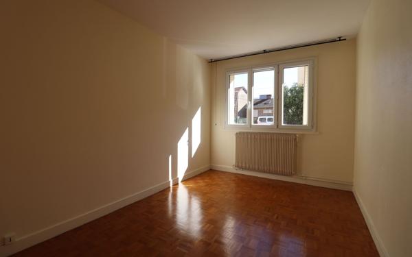 Appartement à vendre    2 pièces • 48,49 m2 Juvisy-sur-Orge