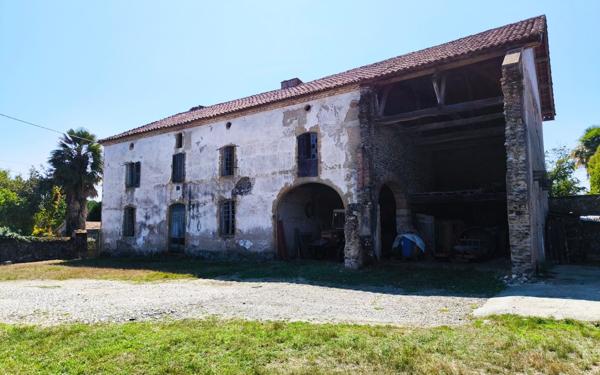 Maison à vendre    4 pièces •  Hères