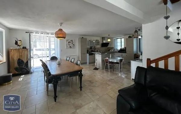 Vente maison 5 pièces de 156m²