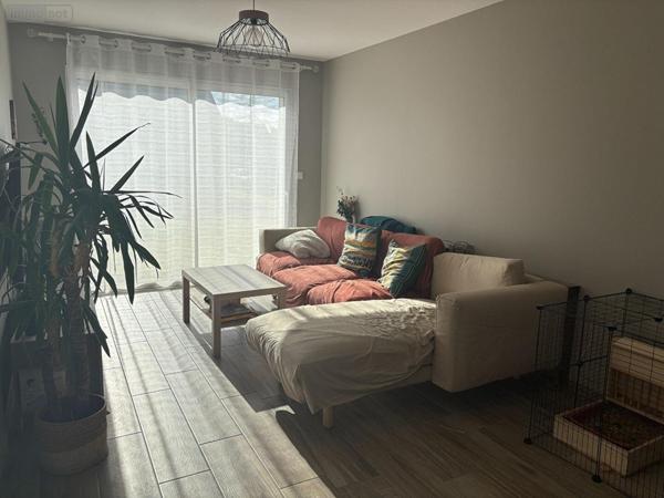 Maison à vendre à Allonnes dans le Maine-et-Loire (49650), ref : 2018236