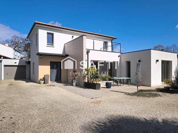 Maison spacieuse, lumineuse et fonctionnelle
