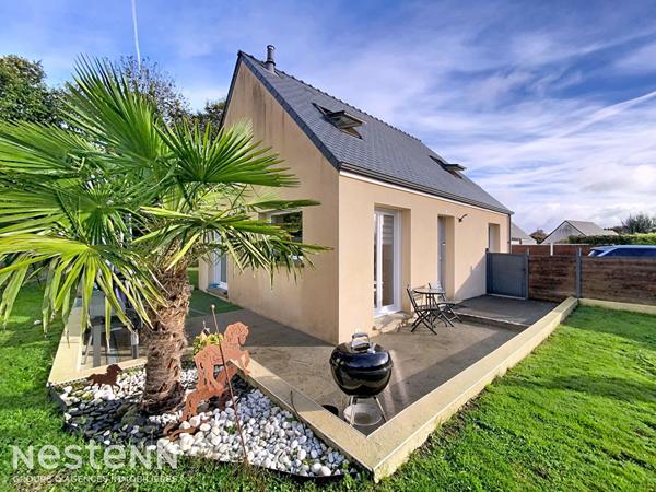 Maison contemporaine de 2015 avec vie de plain pied, proche bourg et école à pied