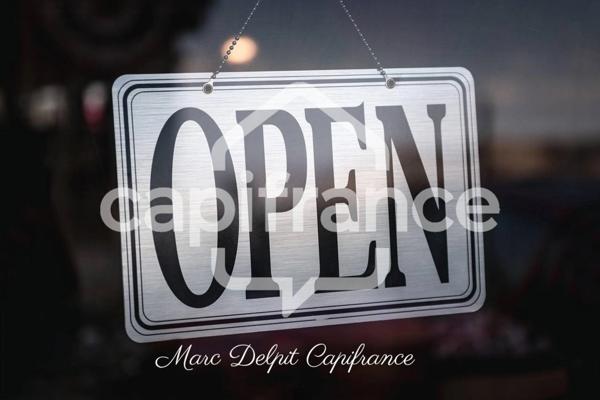 Local commercial à louer 250 m² CLAIRA/RIVESALTES (66)