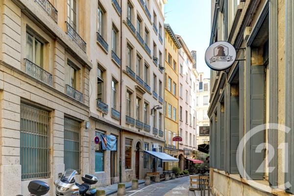 Appartement F2 Bis à vendre  2 pièces - 74,09 m2 LYON - 69001
